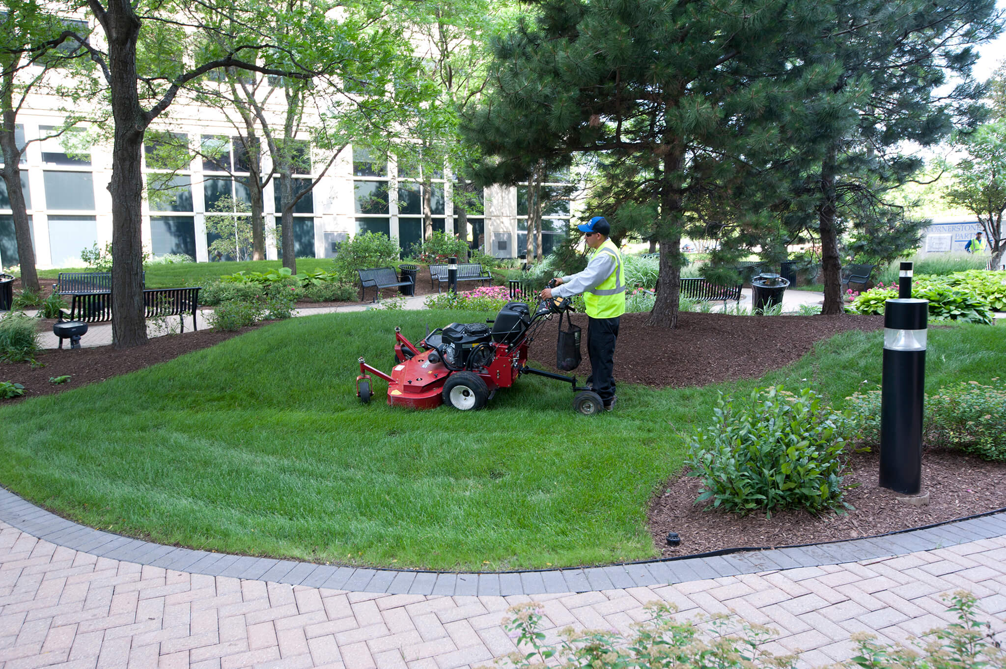 Commercial Lawn Mowing Services For St. Charles, IL