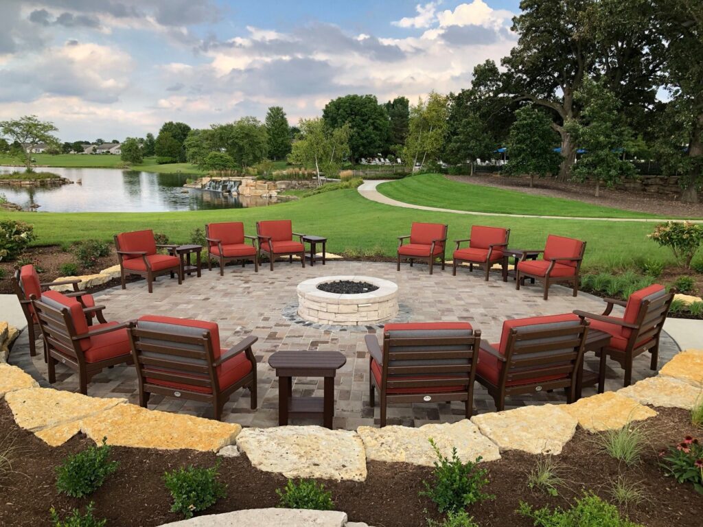 schaumburg-il commercial outdoor living